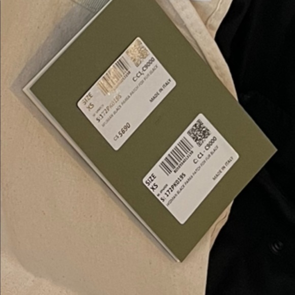 Mr & Mrs black fox fur - Picture 3 of 3